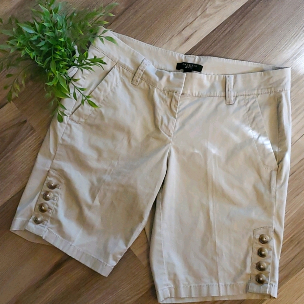SALE   Ann Taylor Shorts
